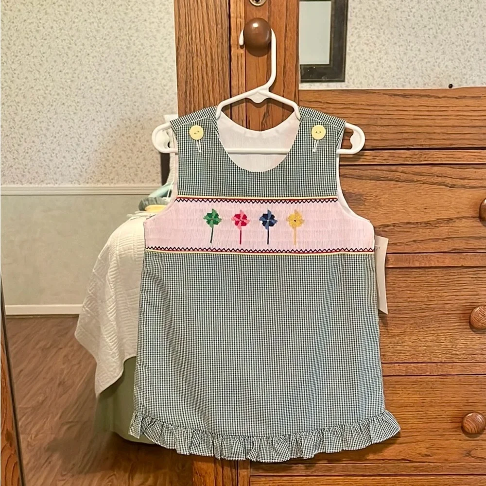 Smocked Pinwheels Size 3 Sleeveless Dress (NWT)